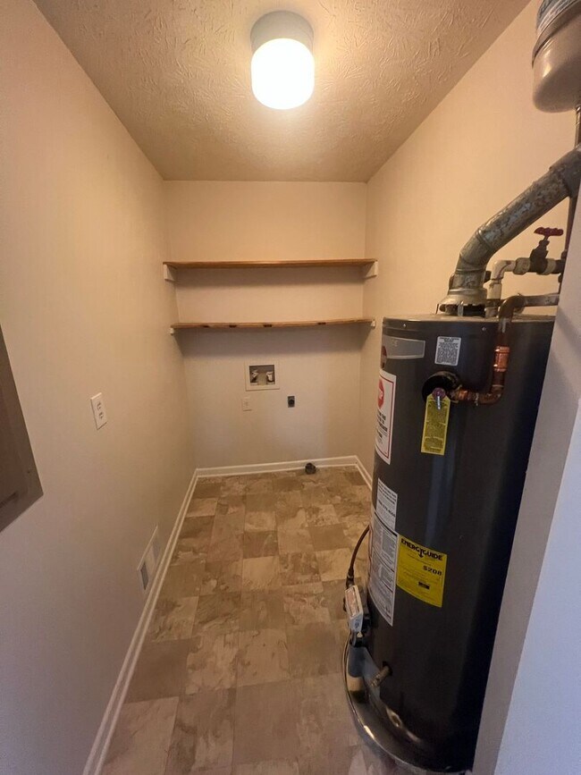 Building Photo - 3112 Dove Ct