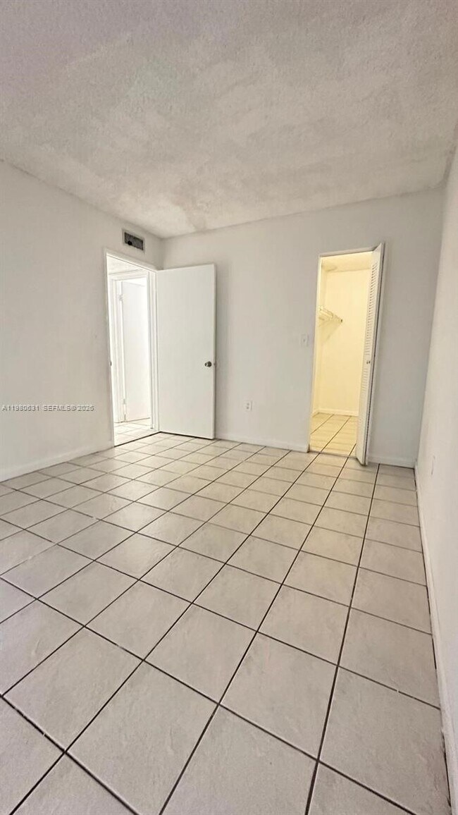 Building Photo - 7125 NW 186th St