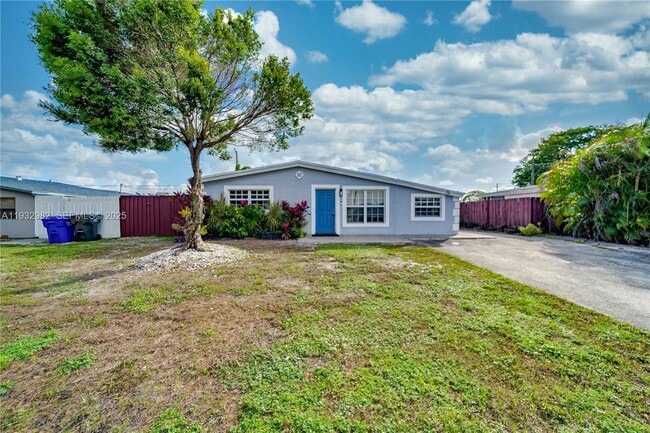 Building Photo - 5900 N Farragut Dr