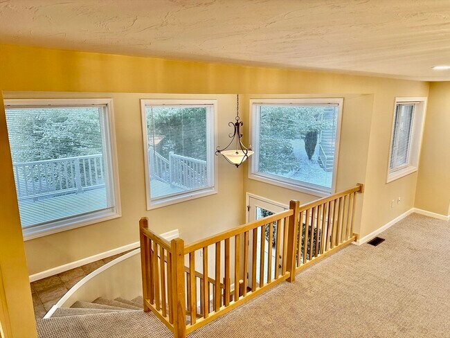 Building Photo - 1301 Old Bridge Ln