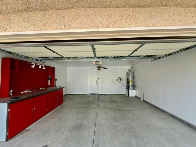 Building Photo - 3937 Copperhead Hills St