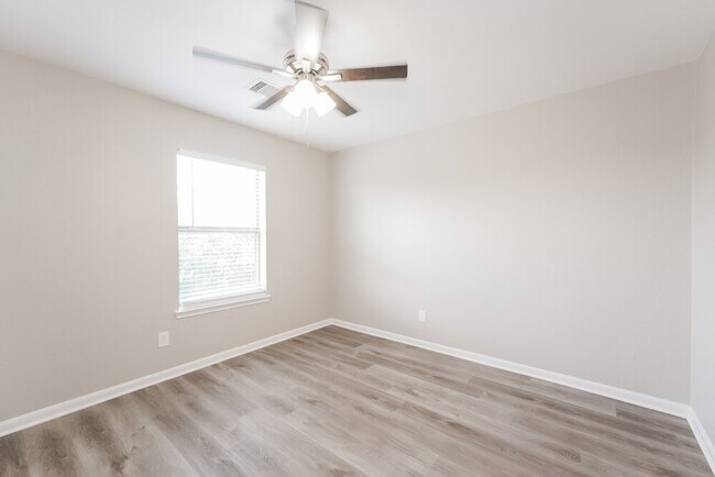 Building Photo - 20714 Tayman Oaks Dr