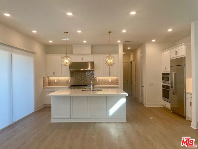 Building Photo - 26666 Beartown Ln