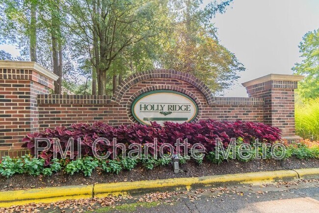 Building Photo - 8289 Christmas Ct