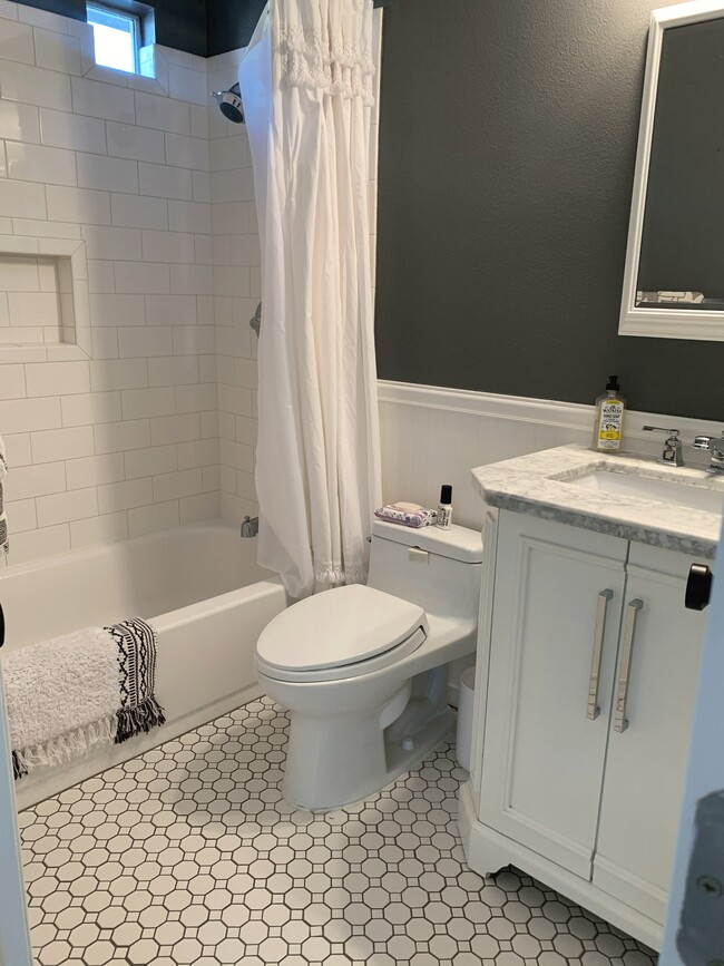 Building Photo - 26504 Verdugo