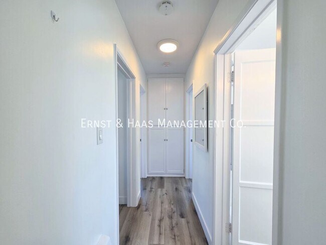 Building Photo - 2814 Candlewood St