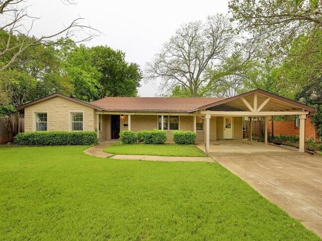 Building Photo - 2905 Perry Ln