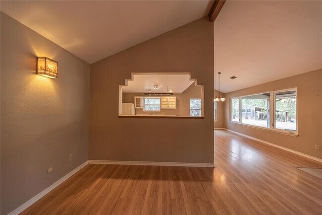 Building Photo - 105 Ridge Oak Dr