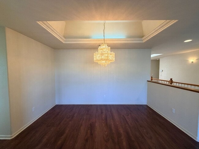 Building Photo - Beautiful Lakefront Home in the Vineyard! 55+ community