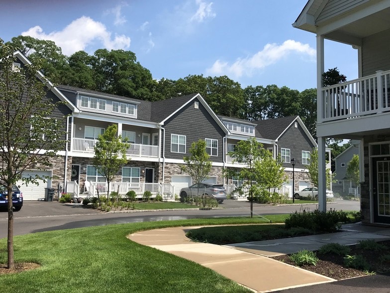 Fairfield Townhouses at Selden 495 Middle Country Rd Selden NY 11784