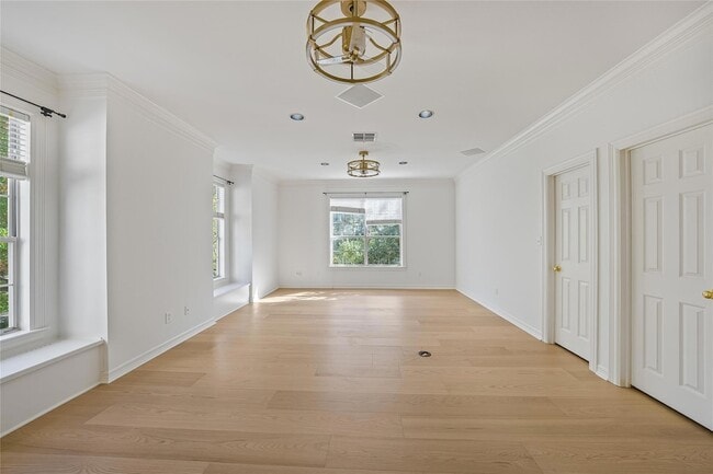 Building Photo - 5305 Cuesta Verde