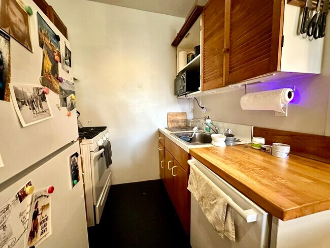 Building Photo - 540 Massachusetts Ave