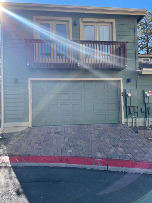Building Photo - 1291 E Trevor Way