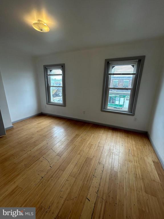 Building Photo - 541 E Westmoreland St
