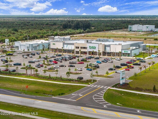 Building Photo - 640 Veridian Cir NW