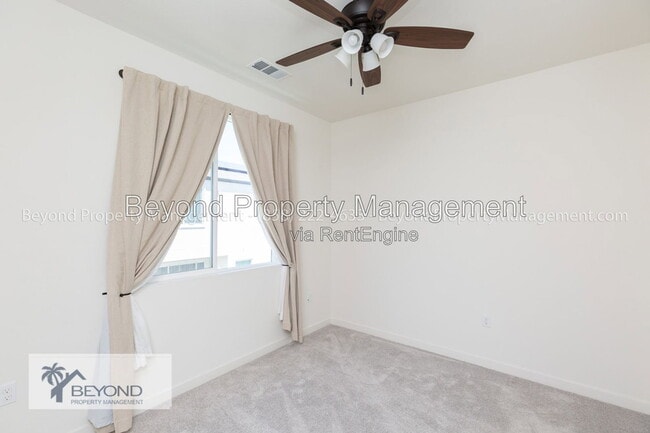 Building Photo - 5461 Seacliff Pl