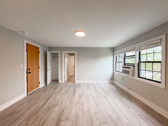 Building Photo - 369 Hazel Ave