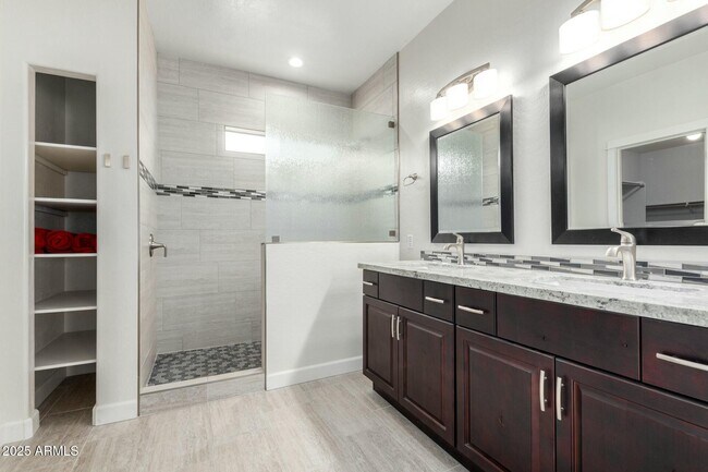 Building Photo - 9768 W Prospector Dr
