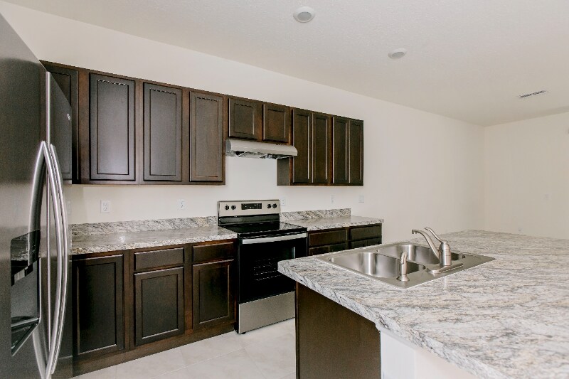 Building Photo - 1280 Yellow Finch Dr