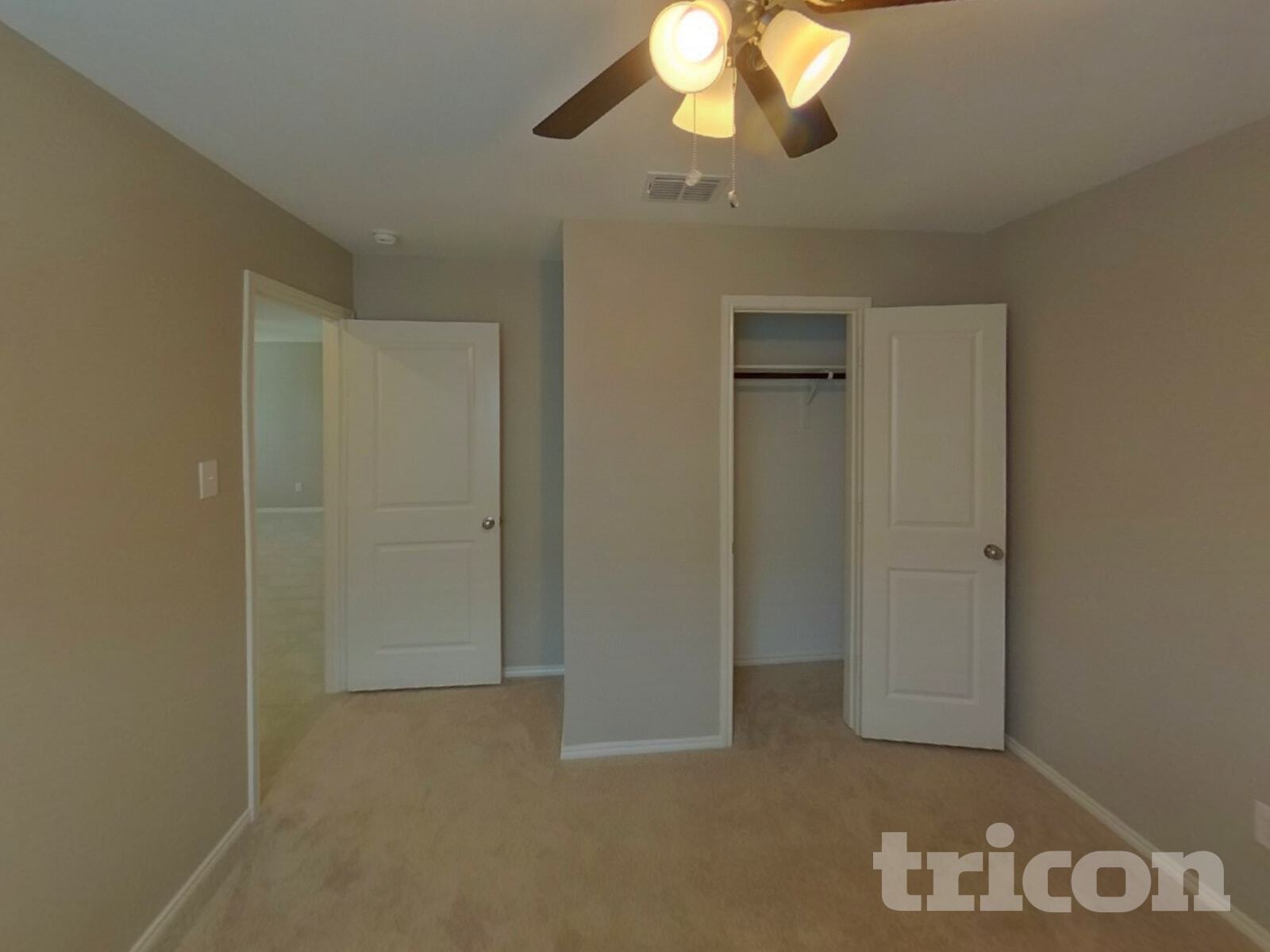Building Photo - 6445 Middlebury Dr