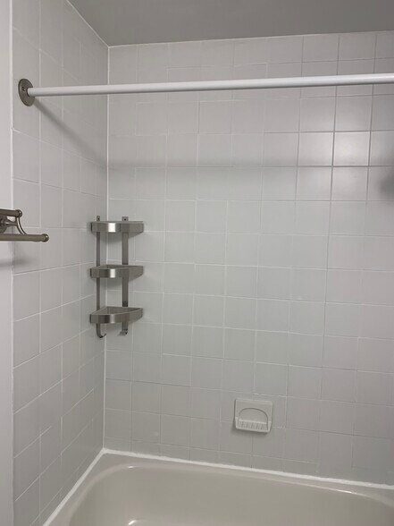 Building Photo - 4 Canal Park