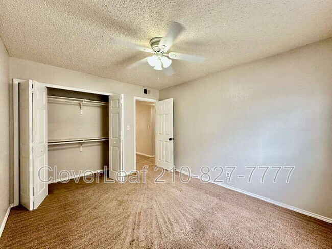 Building Photo - 10561 Starcrest Dr