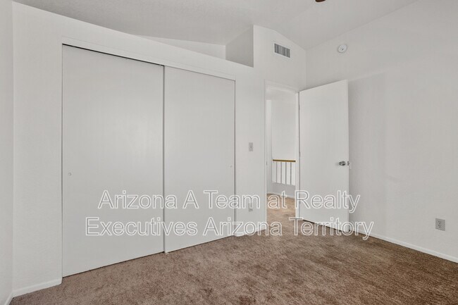 Building Photo - 9413 N Albatross Dr
