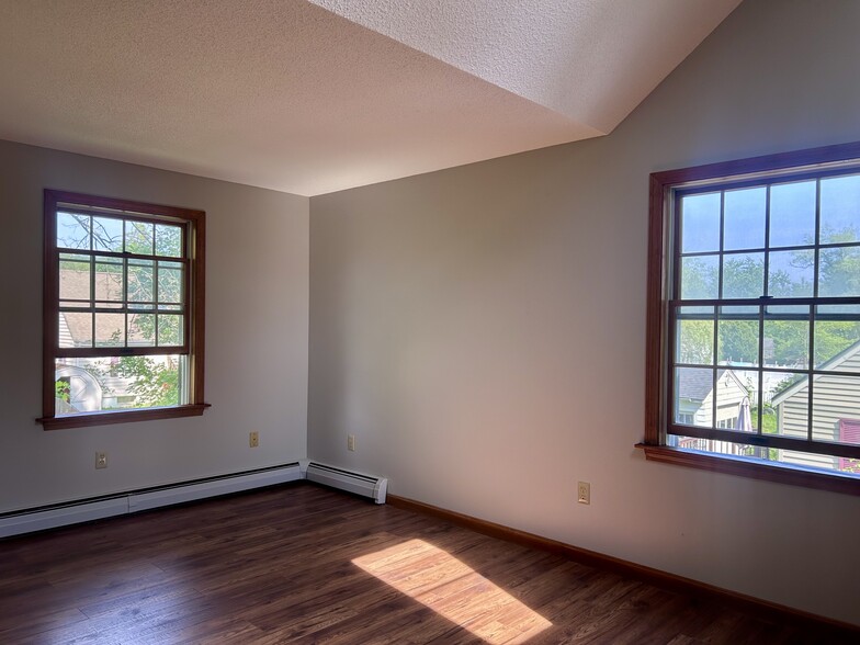 Primary Bedroom-2nd Floor - 97 Pennell Ave