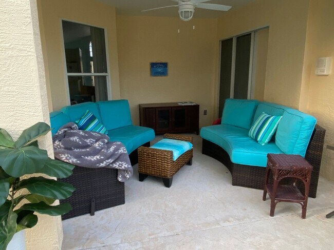 Building Photo - Gulf access community