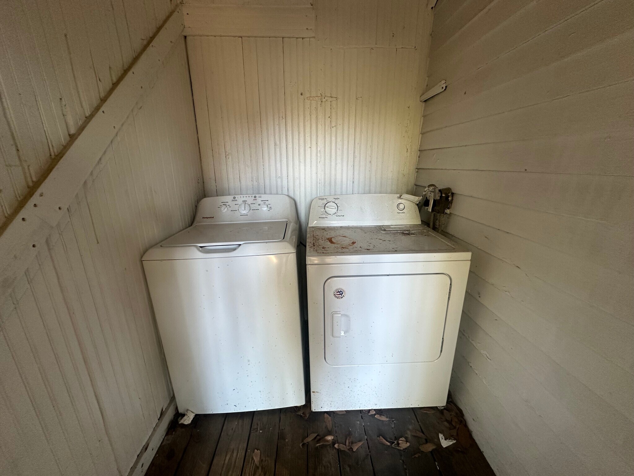 Building Photo - 262 Roper St