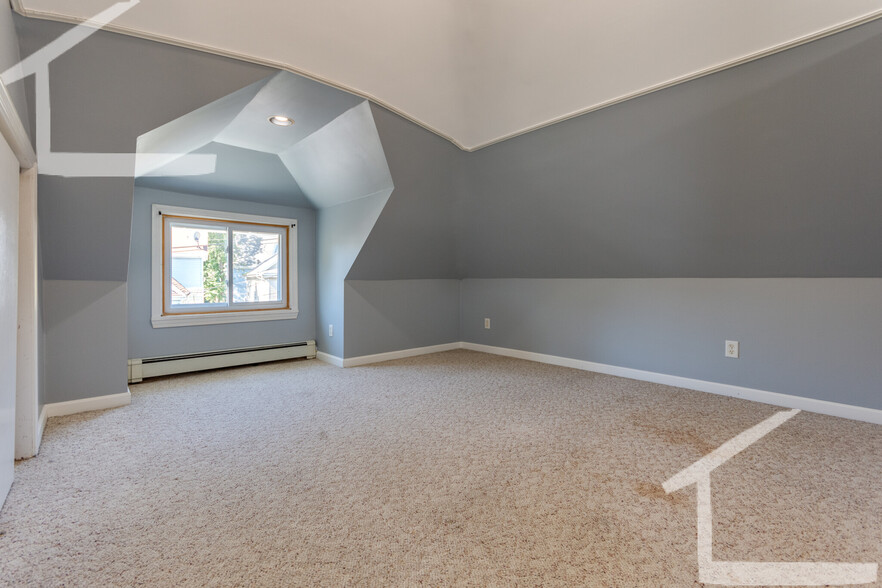 Building Photo - 17 Champney St