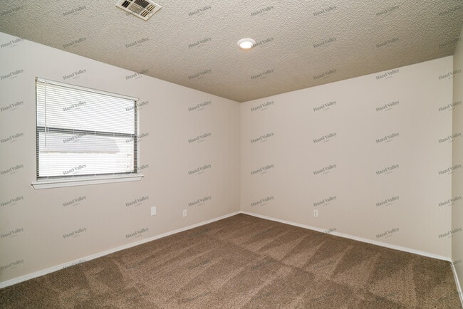 Building Photo - 13761 S Nyssa Ct