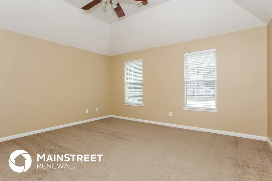 Building Photo - 4530 Talon Way