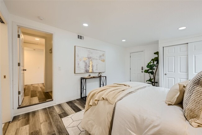 Building Photo - Beautifully Updated 4-Bedroom Home