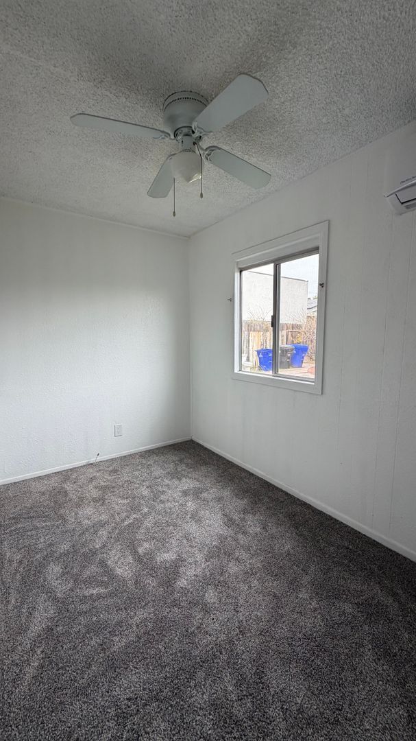 Building Photo - 3621-3623 Eugene Place