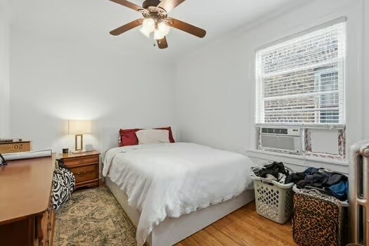 Building Photo - 1411 W Byron St