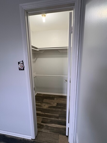 Bedroom 1 closet - 2921 W Iris Ave