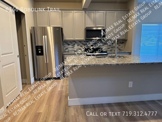 Building Photo - 6166 Bobolink Trl