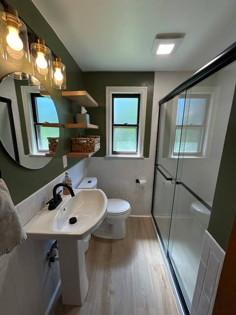 Building Photo - 138 Aikens Pl