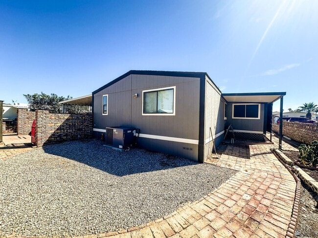 Building Photo - 13240 E 50th Dr