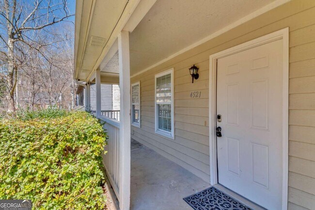 Building Photo - 4521 Coopers Creek Cir SE