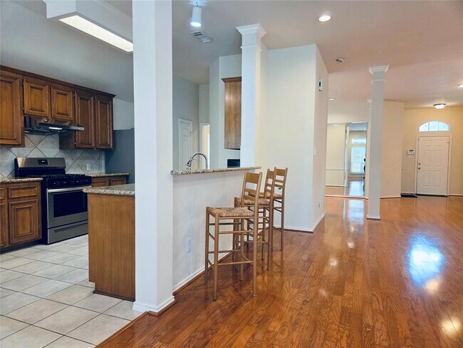 Building Photo - 3519 Chesapeake Ct