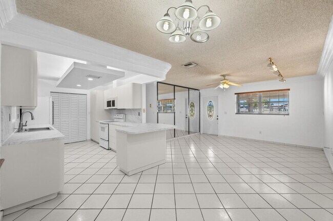 Building Photo - 11620 SW 179th Terrace