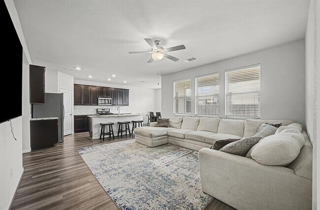 Building Photo - 5404 Bellissima Way