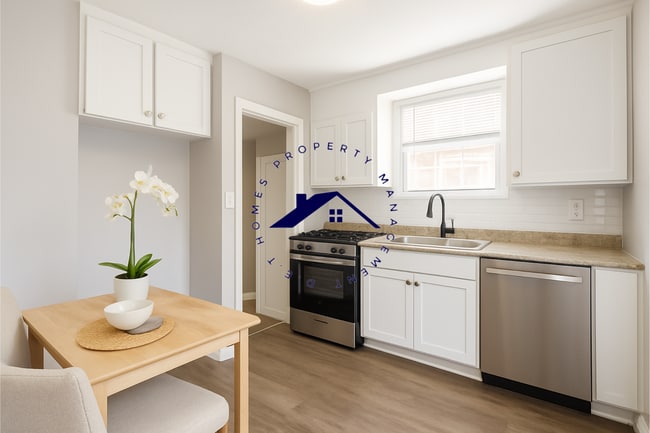 Building Photo - 15279 Fordham St