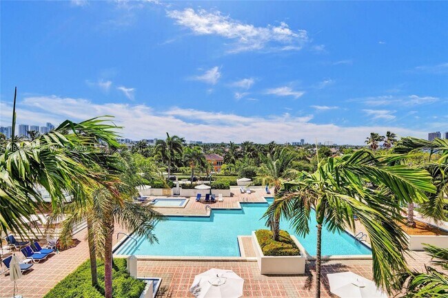 Building Photo - 1000 E Island Blvd