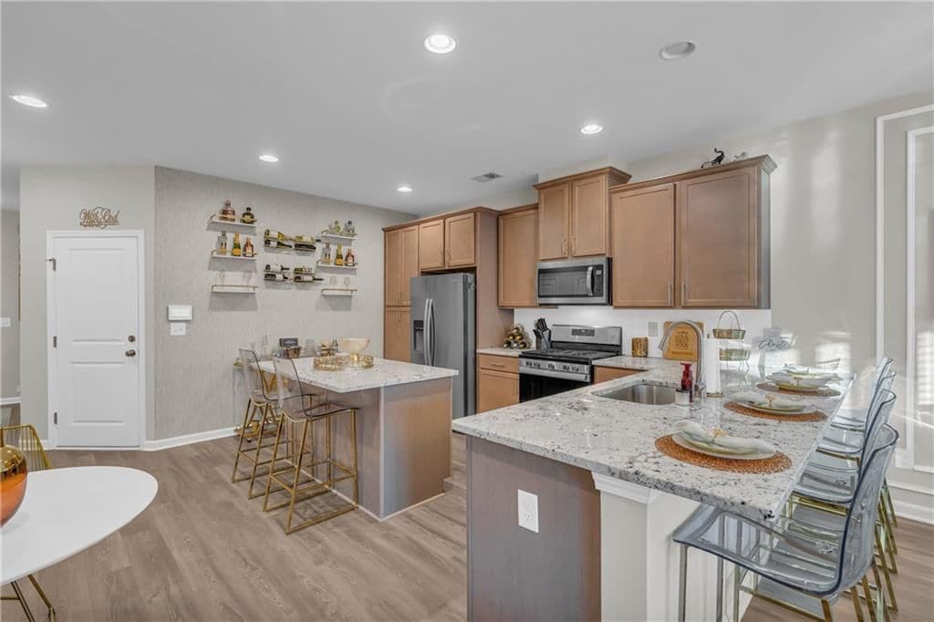 Building Photo - 1959 Hidden Hts