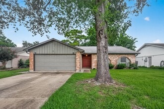 Building Photo - 16451 Cavendish Dr