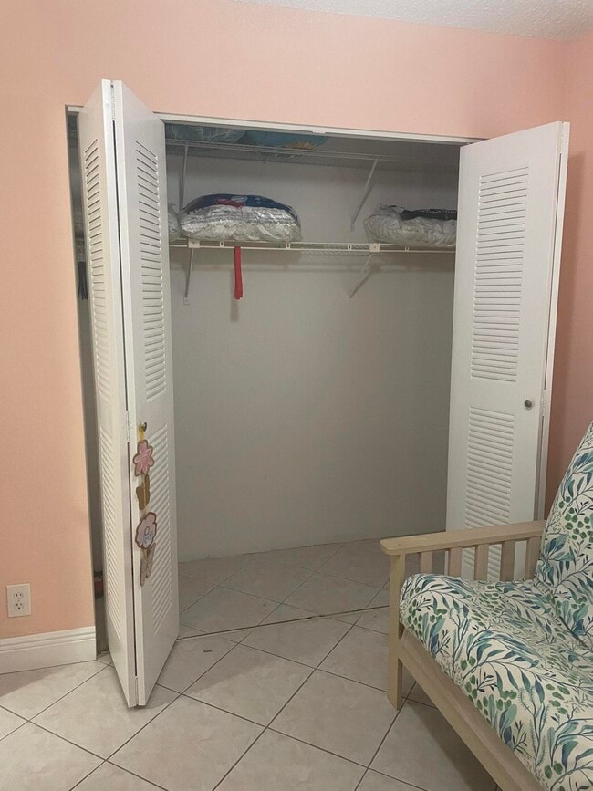 Building Photo - 7523 S Oriole Blvd