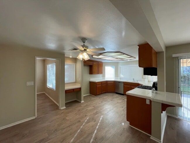 Building Photo - 41232 Crispi Ln